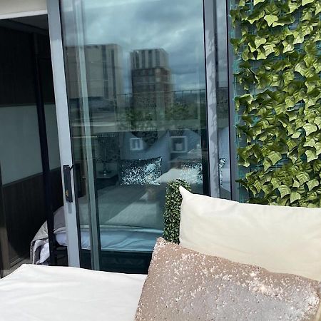 Glasgow Two Bedroom Penthouse Exterior photo