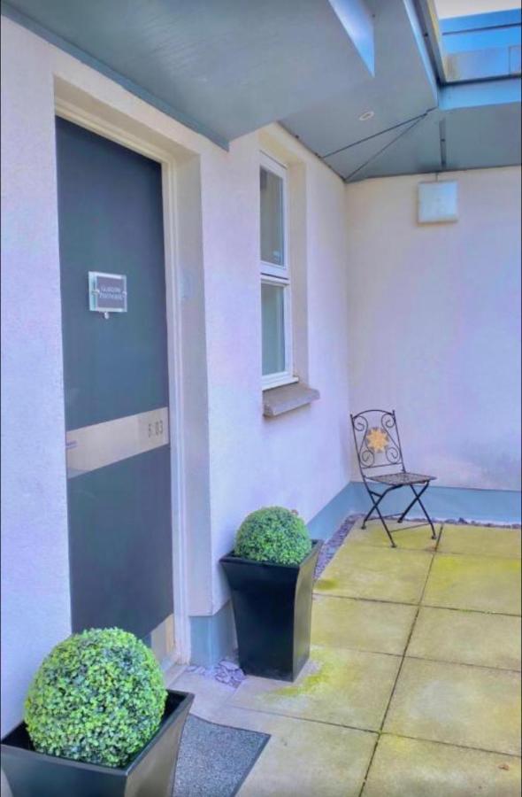 Glasgow Two Bedroom Penthouse Exterior photo