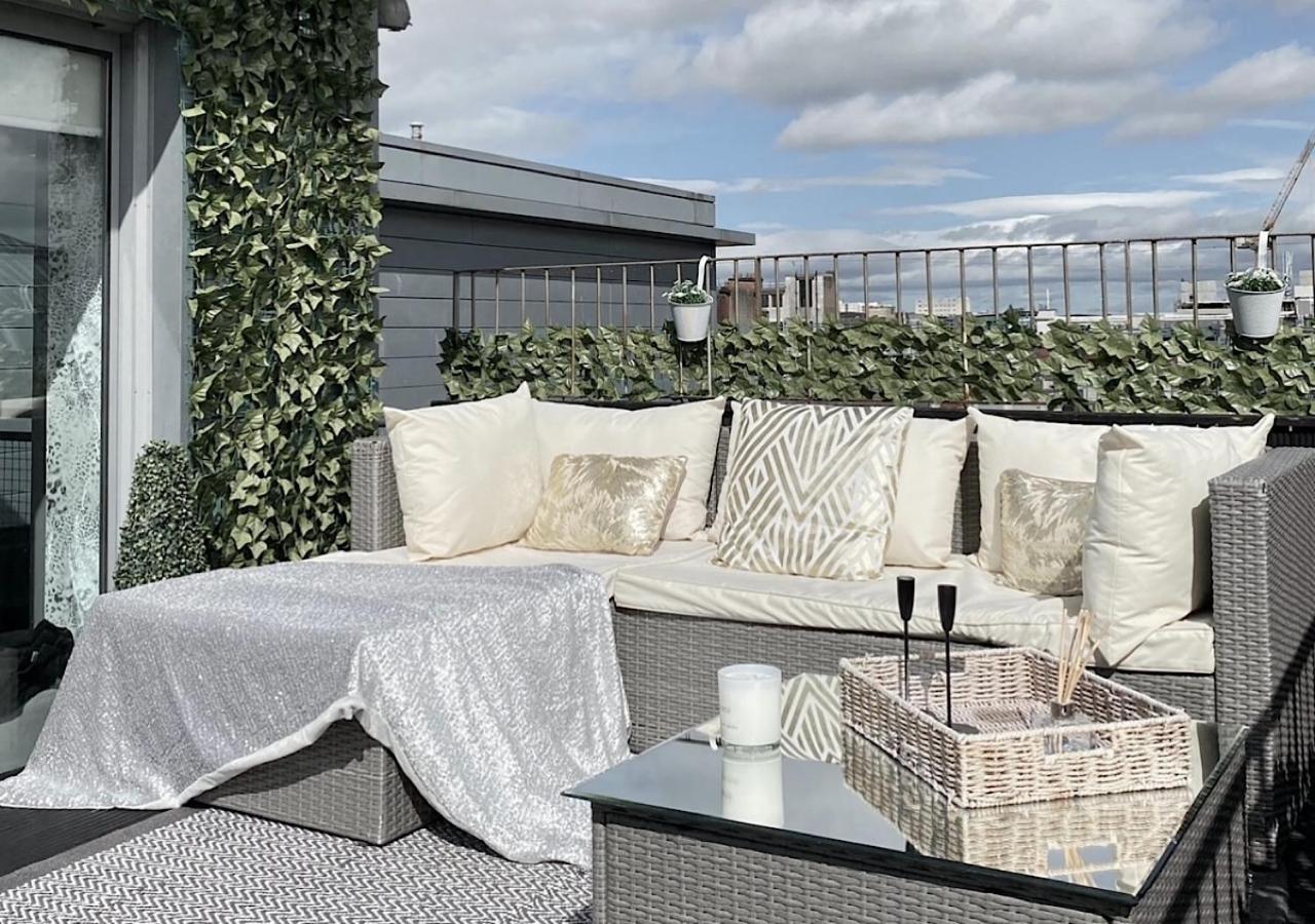 Glasgow Two Bedroom Penthouse Exterior photo
